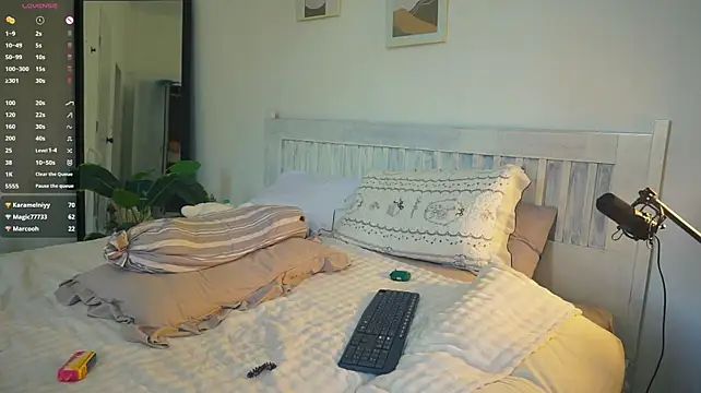 Chat XXX en directo de HelenHiss