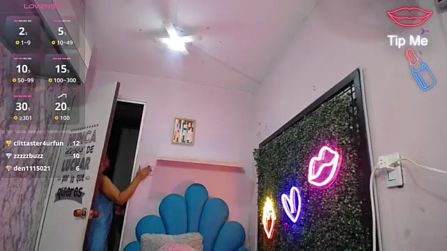 Chat XXX ao vivo de noelia_milf19