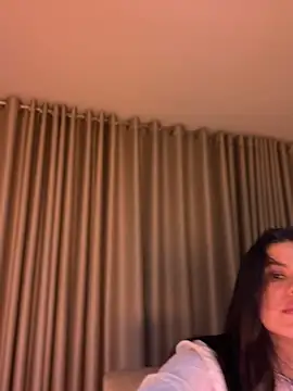 Aliinak's Live XXX Chat