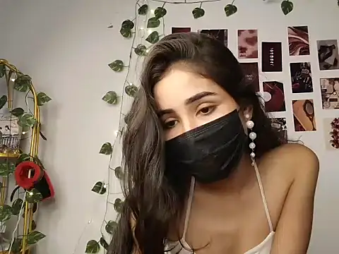 Dasydoll Adlı Modelin Canlı XXX Sohbeti