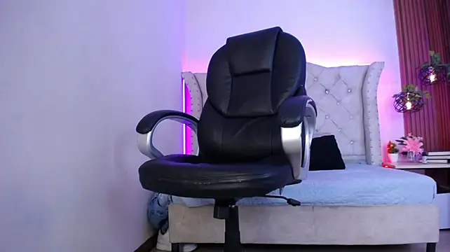Kim_wood_ – Naživo XXX chat