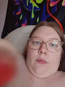 Sexycurvyemilyy's Live XXX Chat