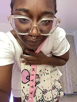 ZahhyFrequency's Live XXX Chat