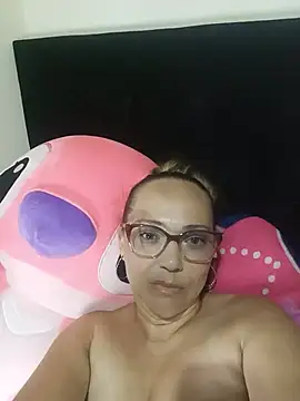 KahiaSmith's Live XXX Chat