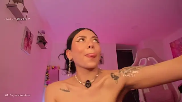 Xmoonshine_'s Live XXX Chat