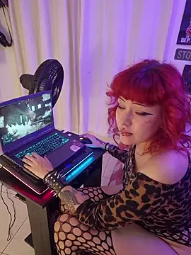 Sarah-Stoner Chat XXX in diretta