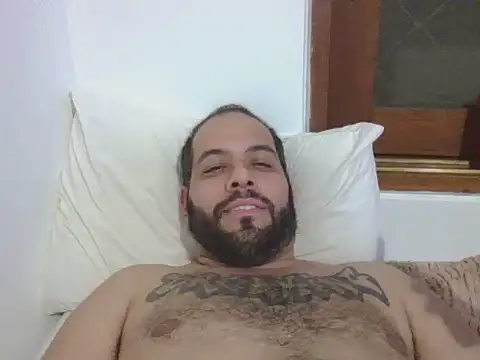 Carlos02145 Live XXX-chat