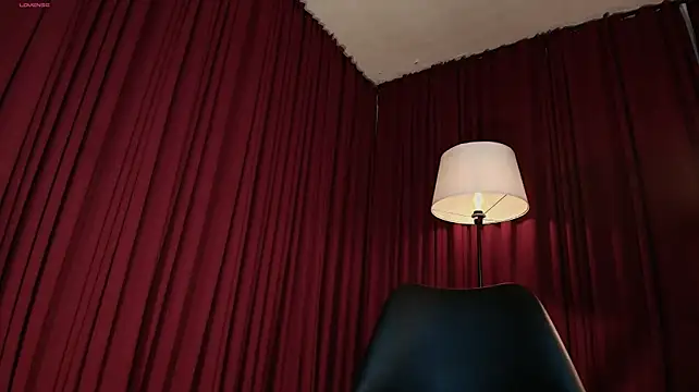 Chat +18 de Alice-blaker ao vivo