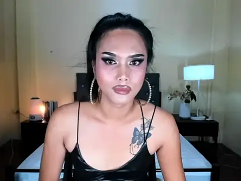 Ms_Kendal Adlı Modelin Canlı XXX Sohbeti
