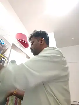 Paramkeerthi Pertunjukan Webcam