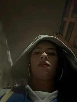 LilacNoir's Live XXX Chat