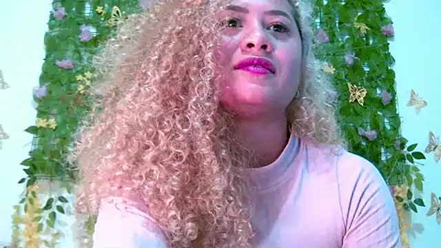 Chatroom XXX en direct de Crysrus