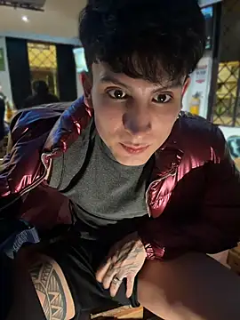 _Tomy08calderon's Live XXX Chat