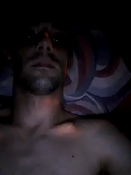 OnlyOneMen Live XXX-Chat