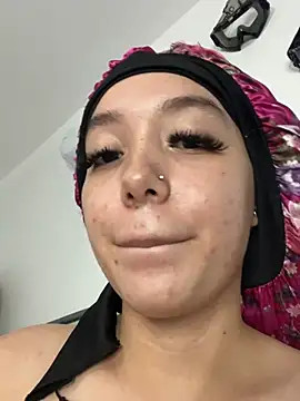 alaia_princess' Live XXX Chat