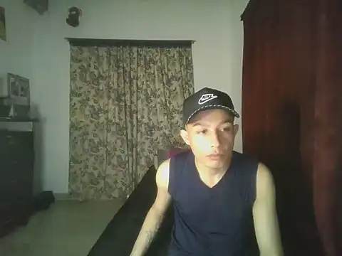Alexander_Fetish1 élő XXX-chatje