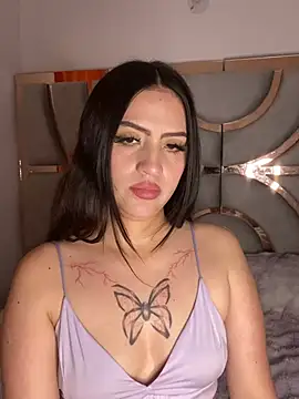 LunaaBlossomm Live XXX Chat