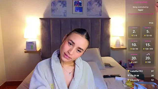 Victoria_Hils Chat XXX live