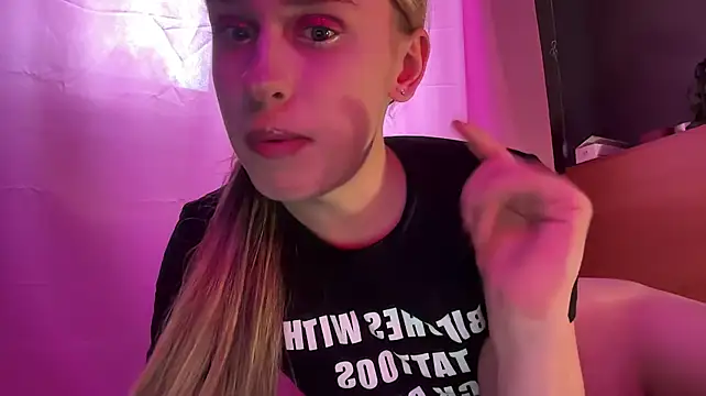 Miss_Amy00 XXX чат на живо