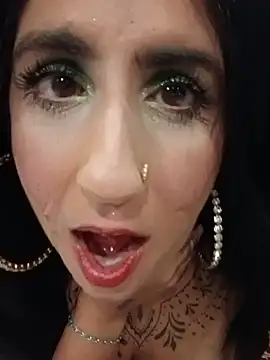 FaraGreen's Live XXX Chat
