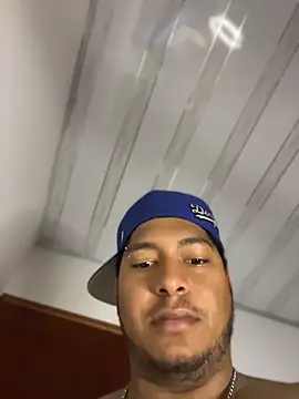 Danny_black11 Adlı Modelin Canlı XXX Sohbeti