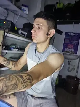 aronmax_ Webcam-Show