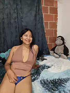 Axel_voos_and_Mia_23's Live XXX Chat