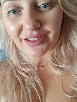 LadyLolyPop_'s Live XXX Chat