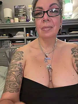 dieseldame1313n Live XXX chat