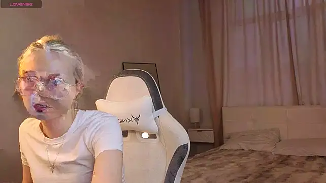 Chatroom XXX en direct de mollyy_snow