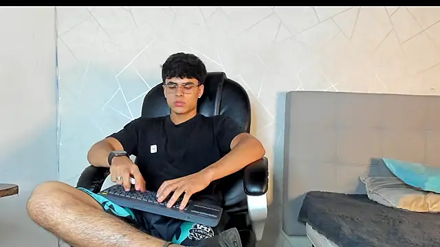Živý XXX chat Toji_ferrer