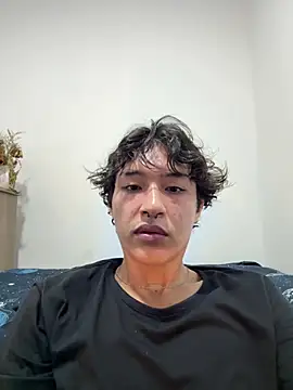 TonnyBottom Chat XXX live