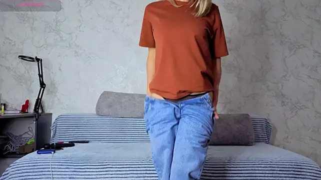 XXX chat uživo modela Helen198705