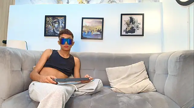 Chat XXX en directo de RED_ZONE_BOYS