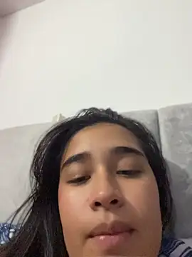 I_Samanthaa Adlı Modelin Canlı XXX Sohbeti