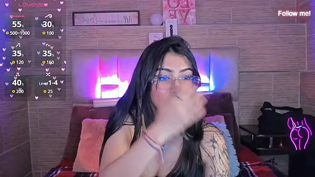 mia_devine_'s Live XXX Chat