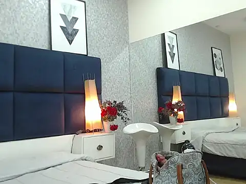 צ'אט XXX בשידור חי של SaraLjordad