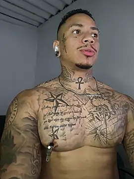 David_tatto1's Live XXX Chat