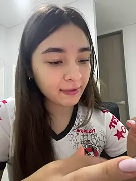 Valentina_ro Chat XXX in diretta