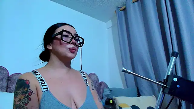 Claiborne_Morris Live XXX-Chat