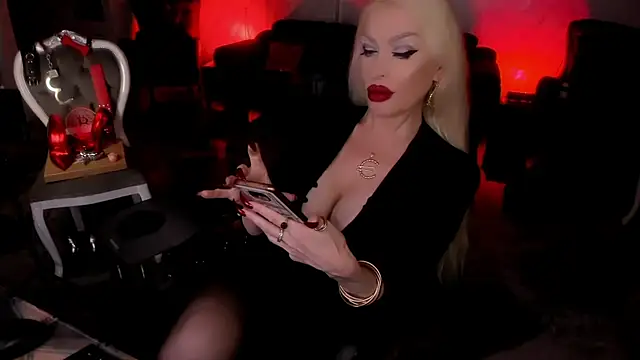 Czat XXX na żywo – FinDomGod