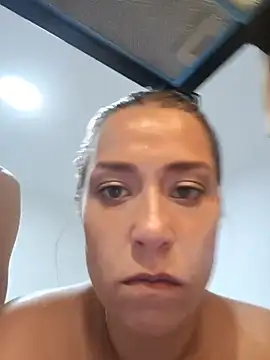 Bullhorygirl's Live XXX Chat