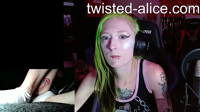 Онлайн чат XXX Twisted_Alice