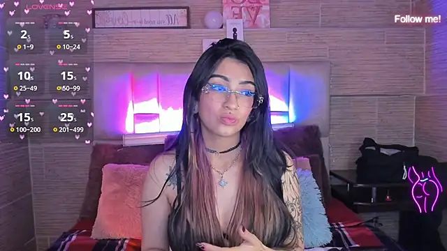 mia_devine_'s Live XXX Chat