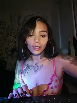 Chat +18 de kahpoliver ao vivo