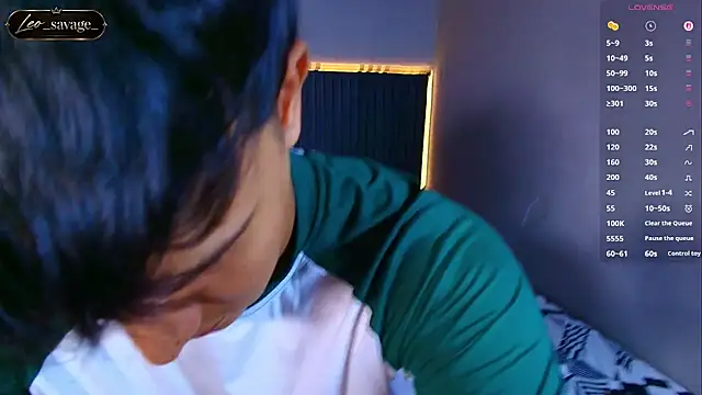 Živý XXX chat Leo_Savage_