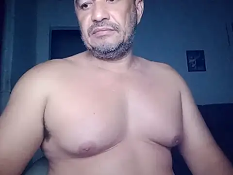 tarra122 Adlı Modelin Canlı XXX Sohbeti