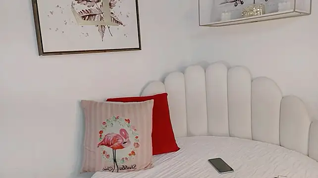 Cassandra_Armani élő XXX-chatje
