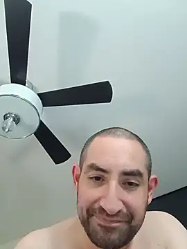 CumDumpPig83 Live XXX-chat