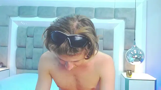 צ'אט XXX בשידור חי של AnthonyFosterr